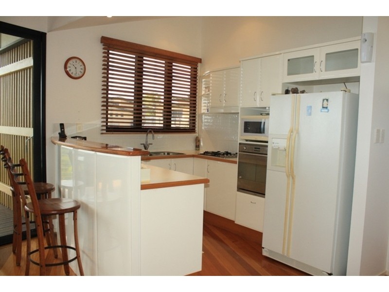 119 Tramican Street, Point Lookout QLD 4183