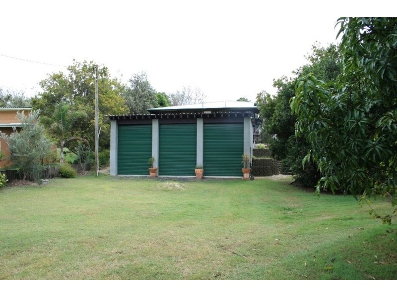 7 Macland Street, Amity Point QLD 4183