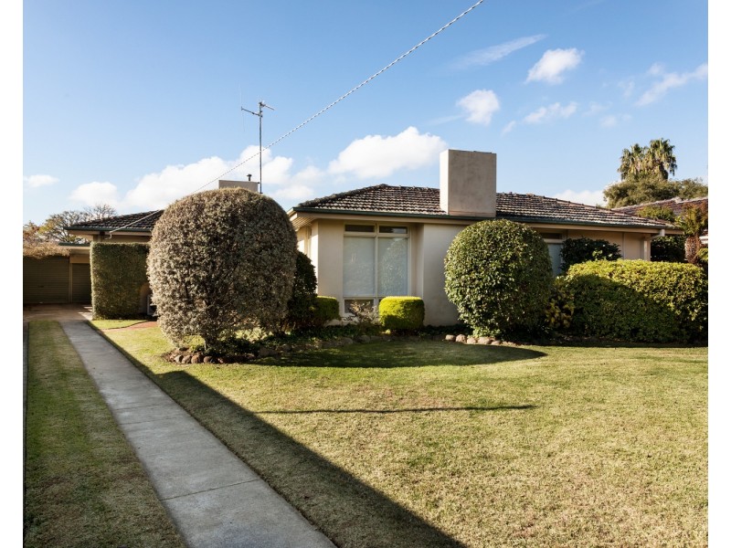 9 Gloucester Crescent, Shepparton VIC 3630