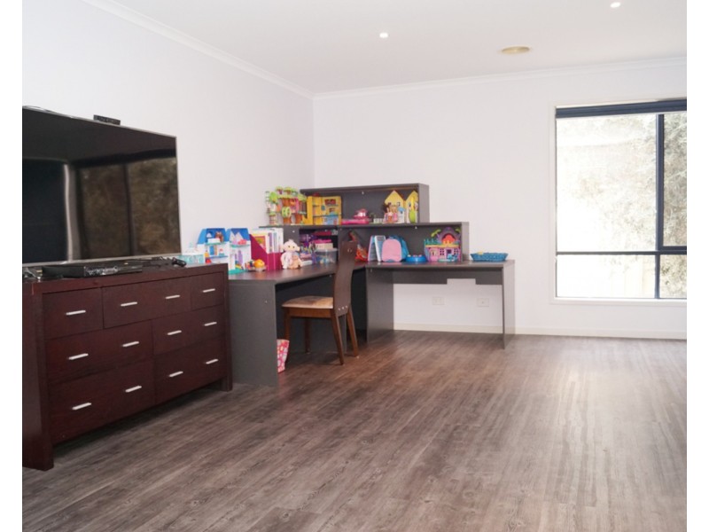 128 Parkside Drive, Shepparton VIC 3630