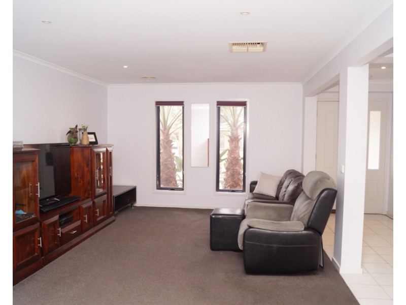 128 Parkside Drive, Shepparton VIC 3630