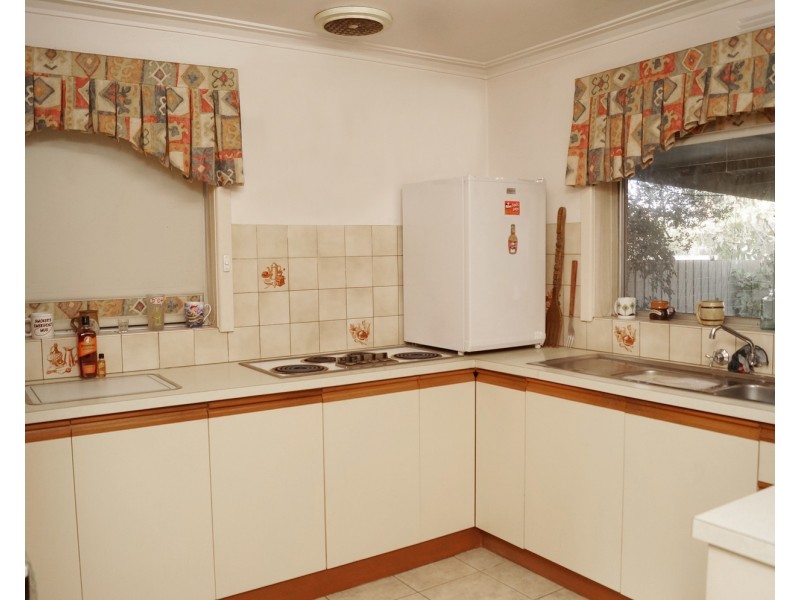 28 Grutzner Avenue, Shepparton VIC 3630