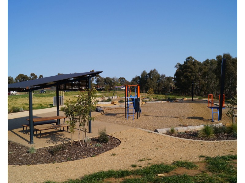 49 Taig Avenue, Kialla VIC 3631