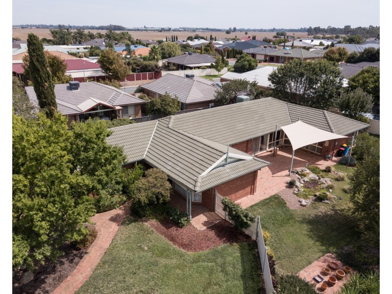 12 Pell Crescent, Mooroopna VIC 3629