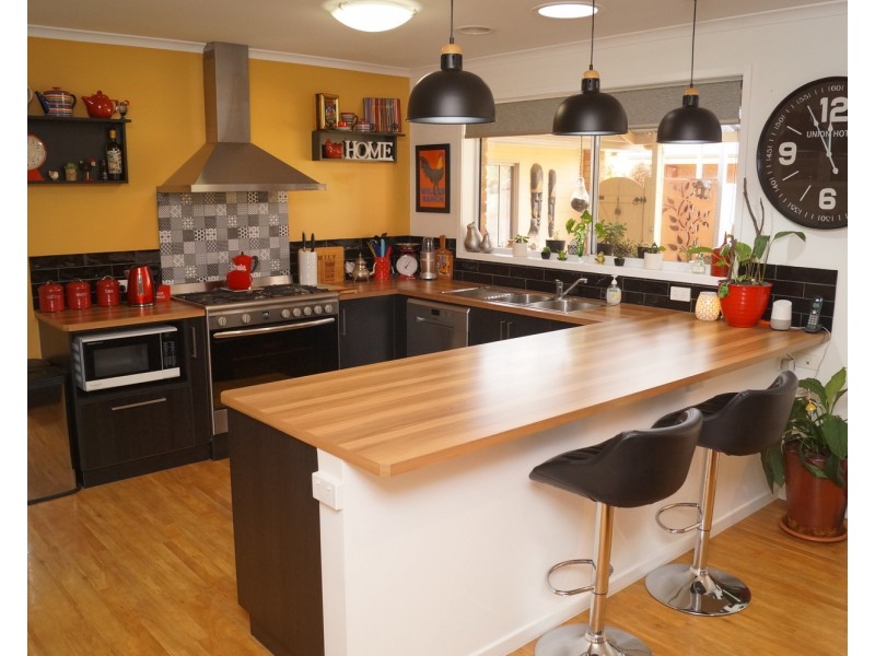 19 Pell Crescent, Mooroopna VIC 3629