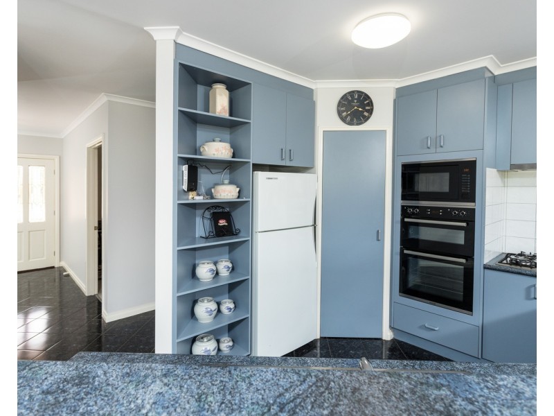 8 Pedder Court, Kialla VIC 3631