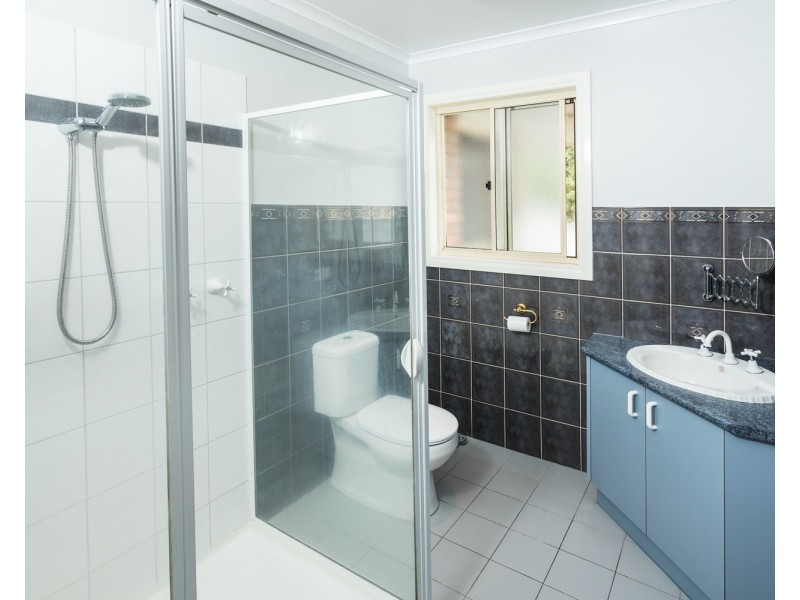 8 Pedder Court, Kialla VIC 3631