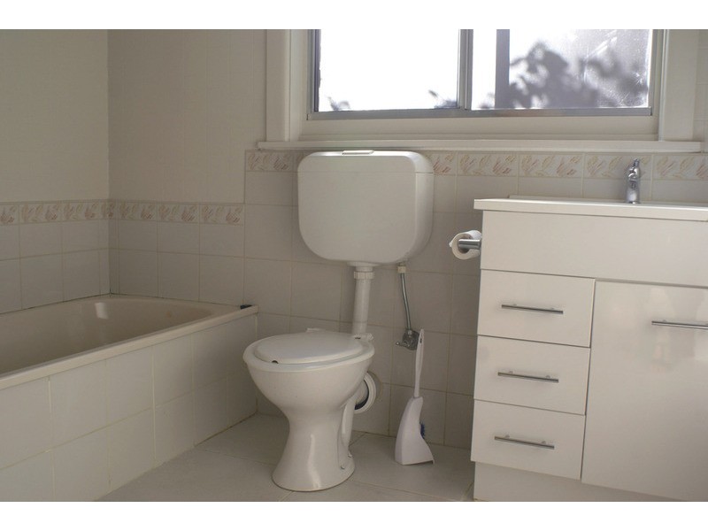 18 Glenlyon Avenue, Shepparton VIC 3630