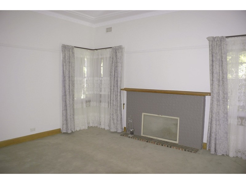 18 Glenlyon Avenue, Shepparton VIC 3630