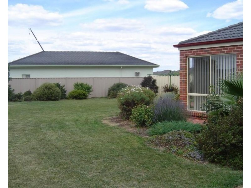 3 Rocklands Crescent, Kialla VIC 3631
