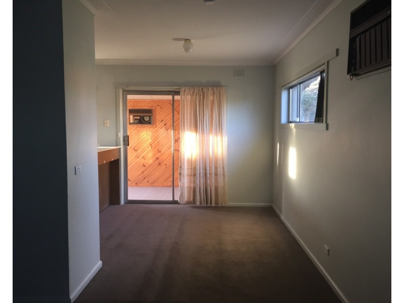 6 Gillies Street, Shepparton VIC 3630