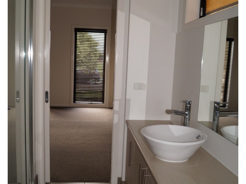 3 Chevrolet Avenue, Shepparton VIC 3630