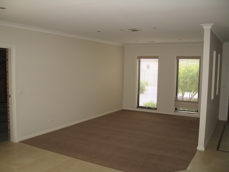 4/7-9 Curlew Place, Shepparton VIC 3630