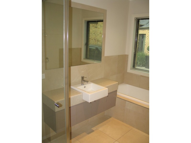 4/7-9 Curlew Place, Shepparton VIC 3630