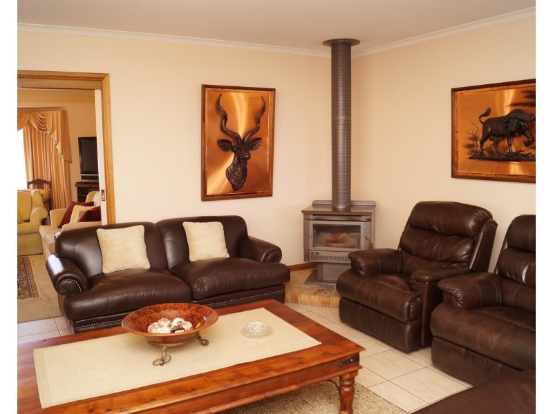 81 Orchard Circuit, Shepparton VIC 3630