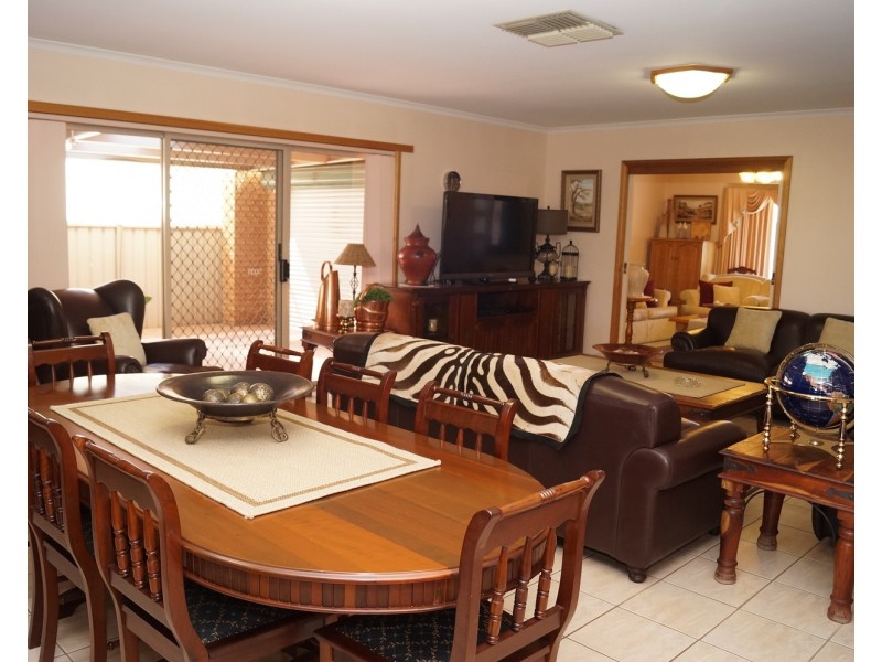 81 Orchard Circuit, Shepparton VIC 3630