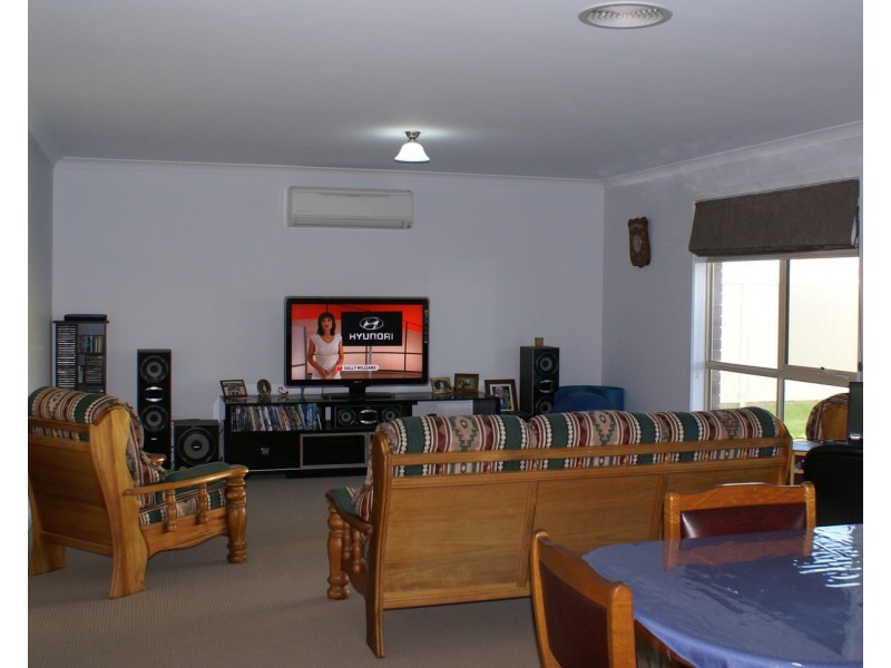 10 Kinchega Drive, Shepparton VIC 3630