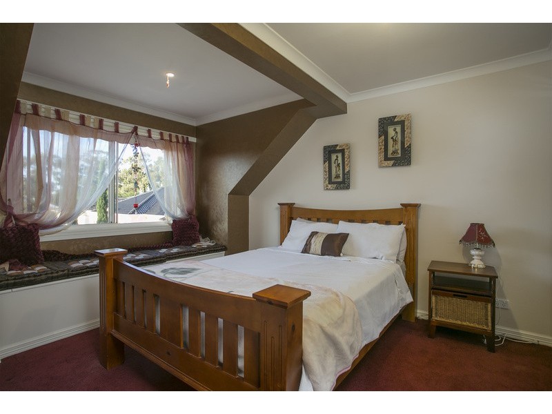 6 Rosella Court, Kialla VIC 3631