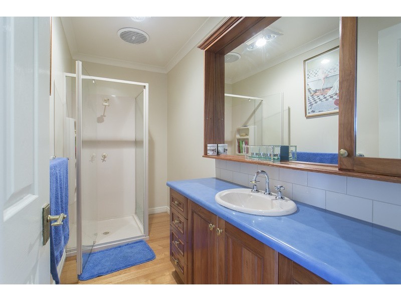 6 Rosella Court, Kialla VIC 3631