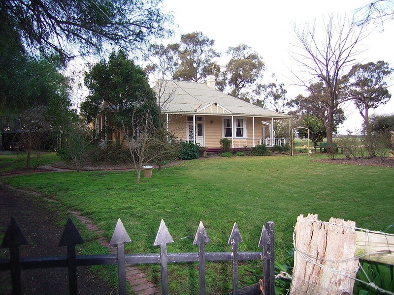 2195 Midland Highway, Cosgrove VIC 3631