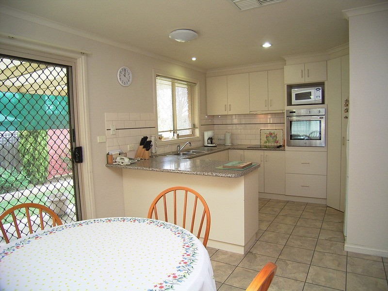 22b Vickers Street, Kialla VIC 3631