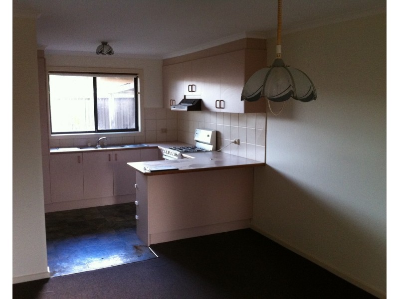 1/96 Hall Street, Mooroopna VIC 3629