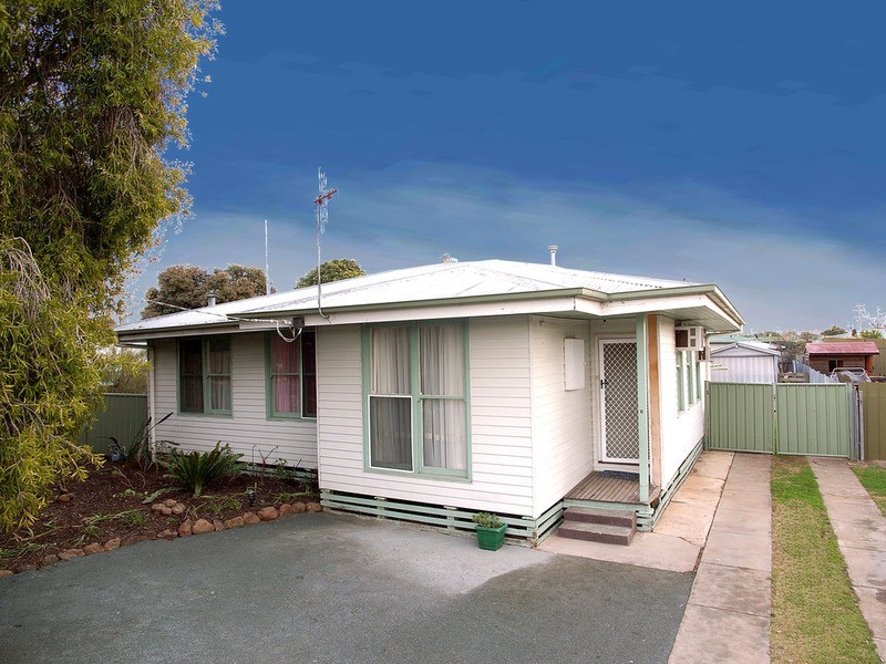 6 Burns Court, Shepparton VIC 3630