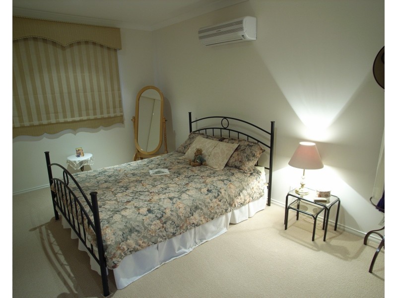 1/18 Dunlop Street, Shepparton VIC 3630