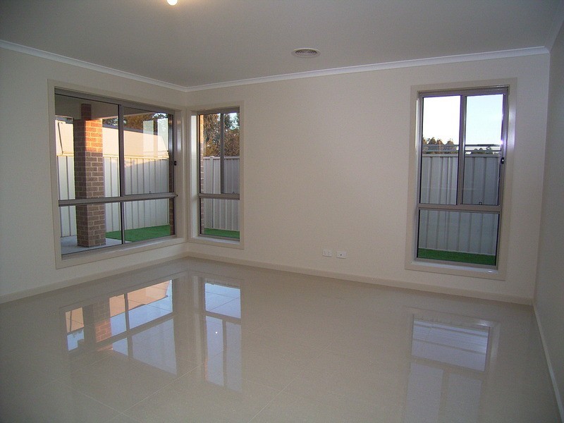 4 Pyrus  Court, Kialla VIC 3631