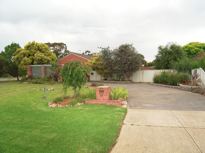 14 Delisle Avenue, Shepparton VIC 3630
