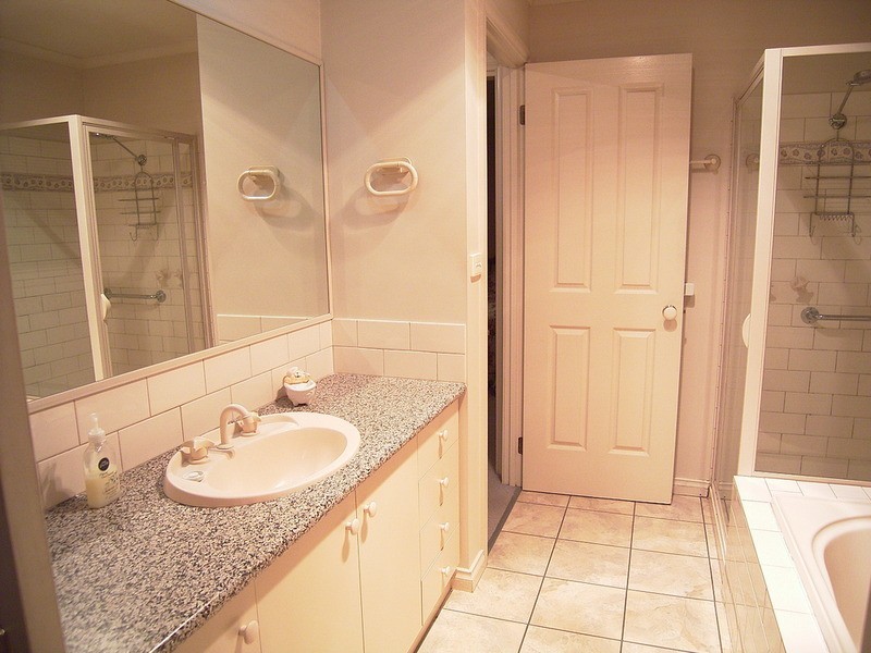 22b Vickers Street, Kialla VIC 3631