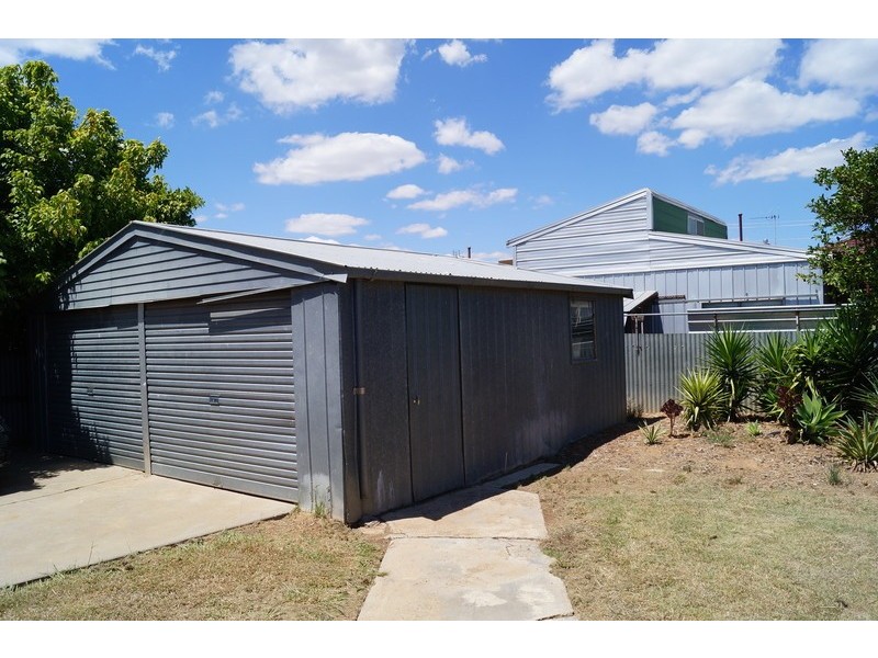 73 Hall Street, Mooroopna VIC 3629