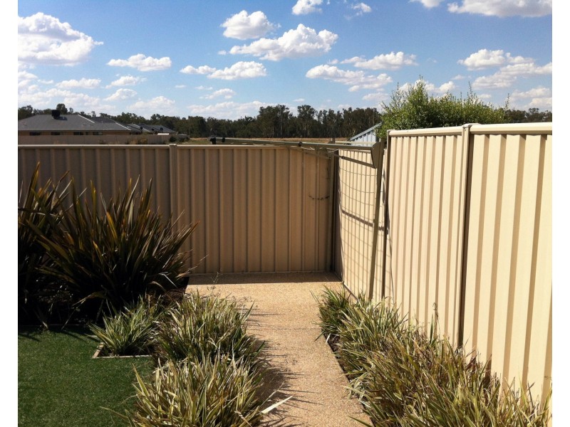 32 Riverview Drive, Kialla VIC 3631