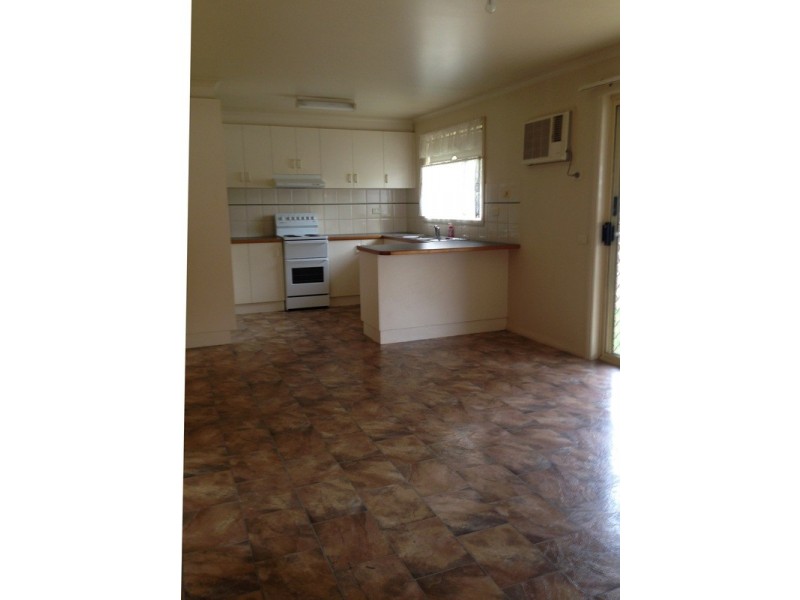 2/18 Beckham Street, Shepparton VIC 3630