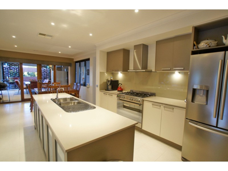 6 Kensington  Drive, Shepparton VIC 3630