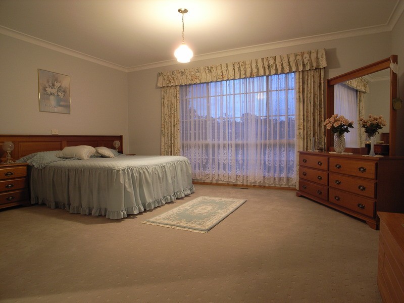 6 Hughes Court, Shepparton VIC 3630