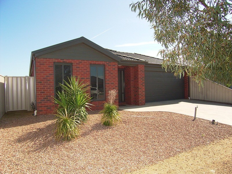 49 Taig Avenue, Kialla VIC 3631