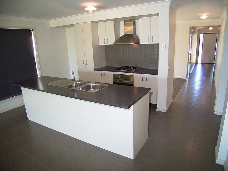 49 Taig Avenue, Kialla VIC 3631