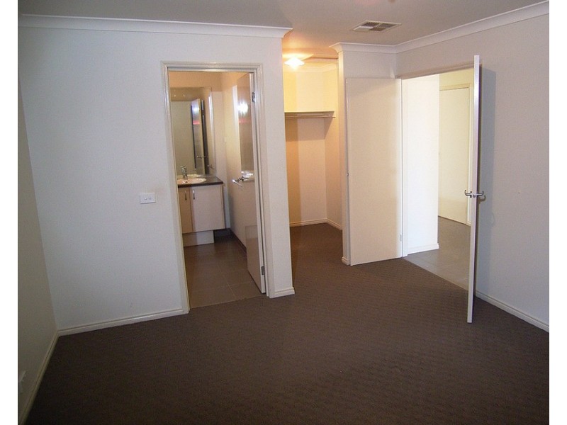 49 Taig Avenue, Kialla VIC 3631