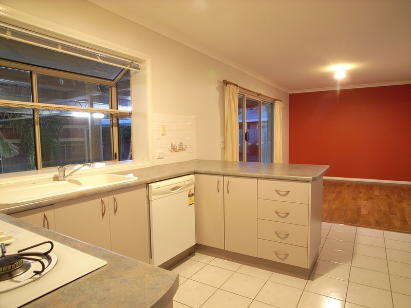 13 Hutchins Crescent, Mooroopna VIC 3629
