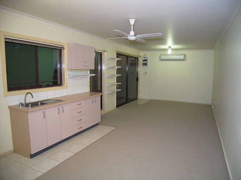 16 Oak Street, Shepparton VIC 3630