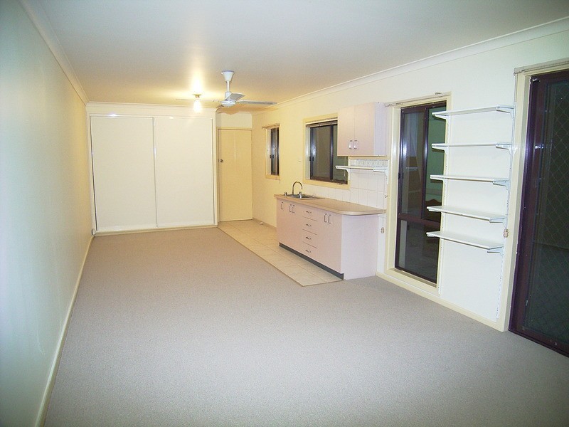 16 Oak Street, Shepparton VIC 3630