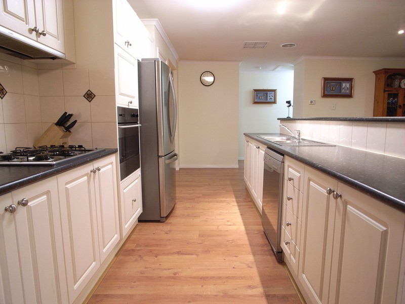 47 King Richard  Drive, Shepparton VIC 3630