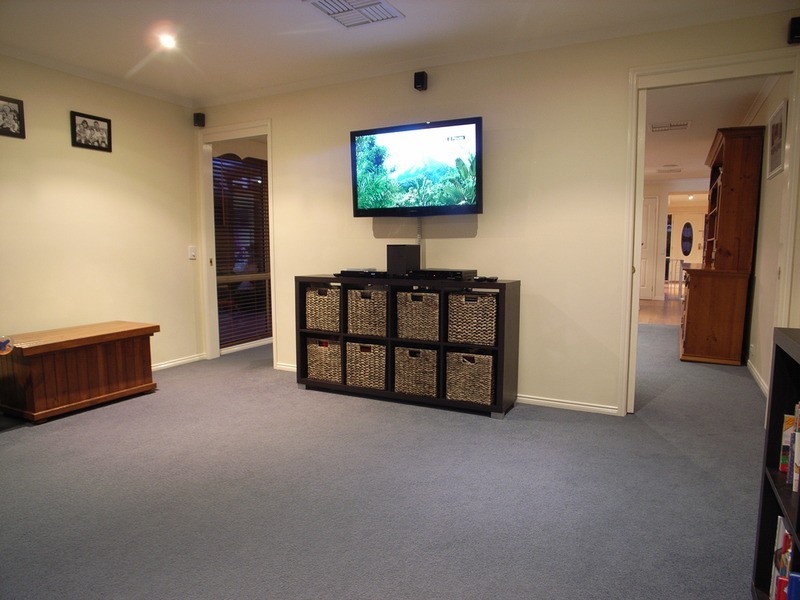 47 King Richard  Drive, Shepparton VIC 3630