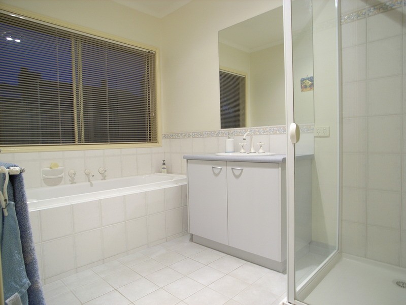 46 King Richard  Drive, Shepparton VIC 3630