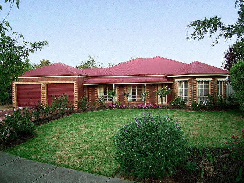 8  Silvan Crescent, Kialla VIC 3631