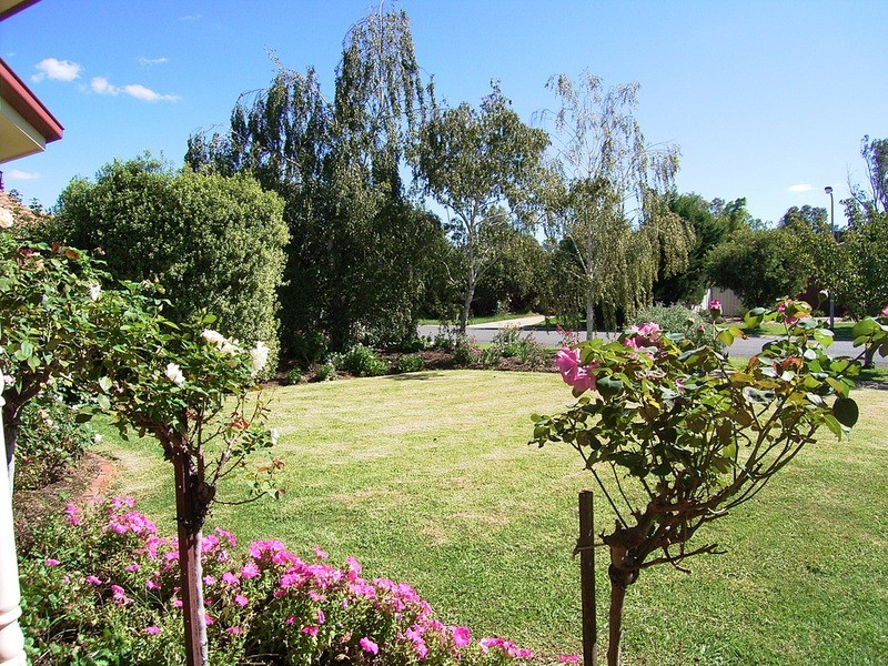 8  Silvan Crescent, Kialla VIC 3631