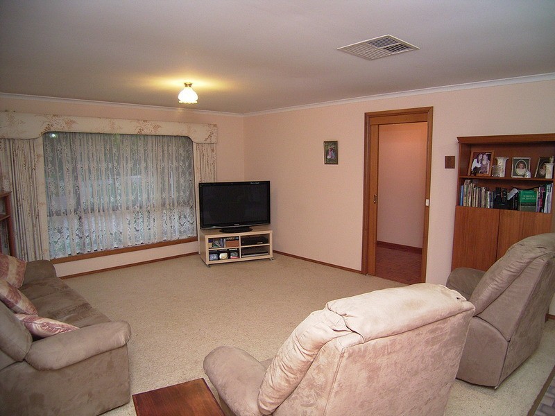 4 Sheffie  Court, Grahamvale VIC 3631