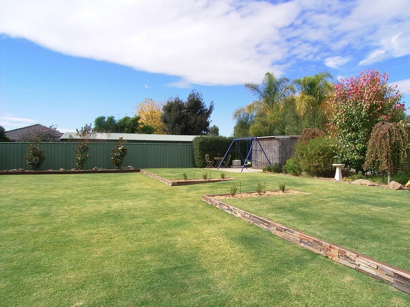 5 Curlew  Place, Shepparton VIC 3630