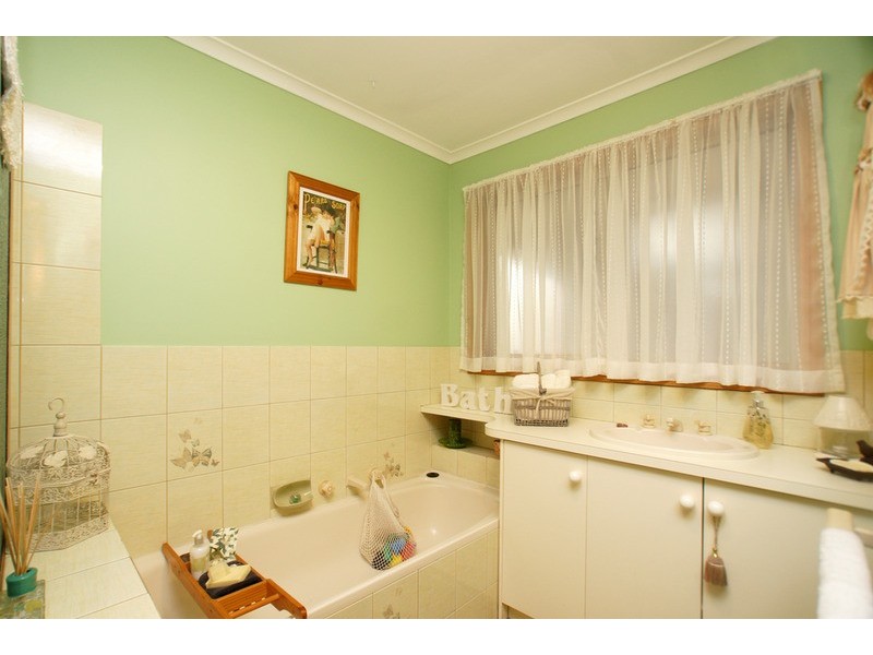 14 Delisle Avenue, Shepparton VIC 3630